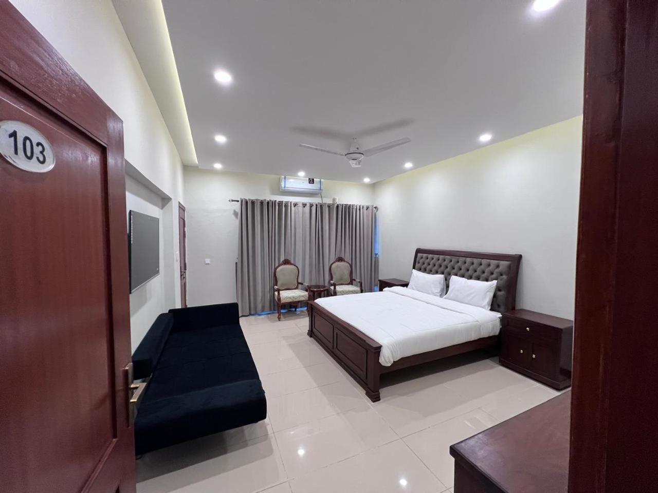 Bridge Residency-1, Sector F-6 Islamabad Ngoại thất bức ảnh